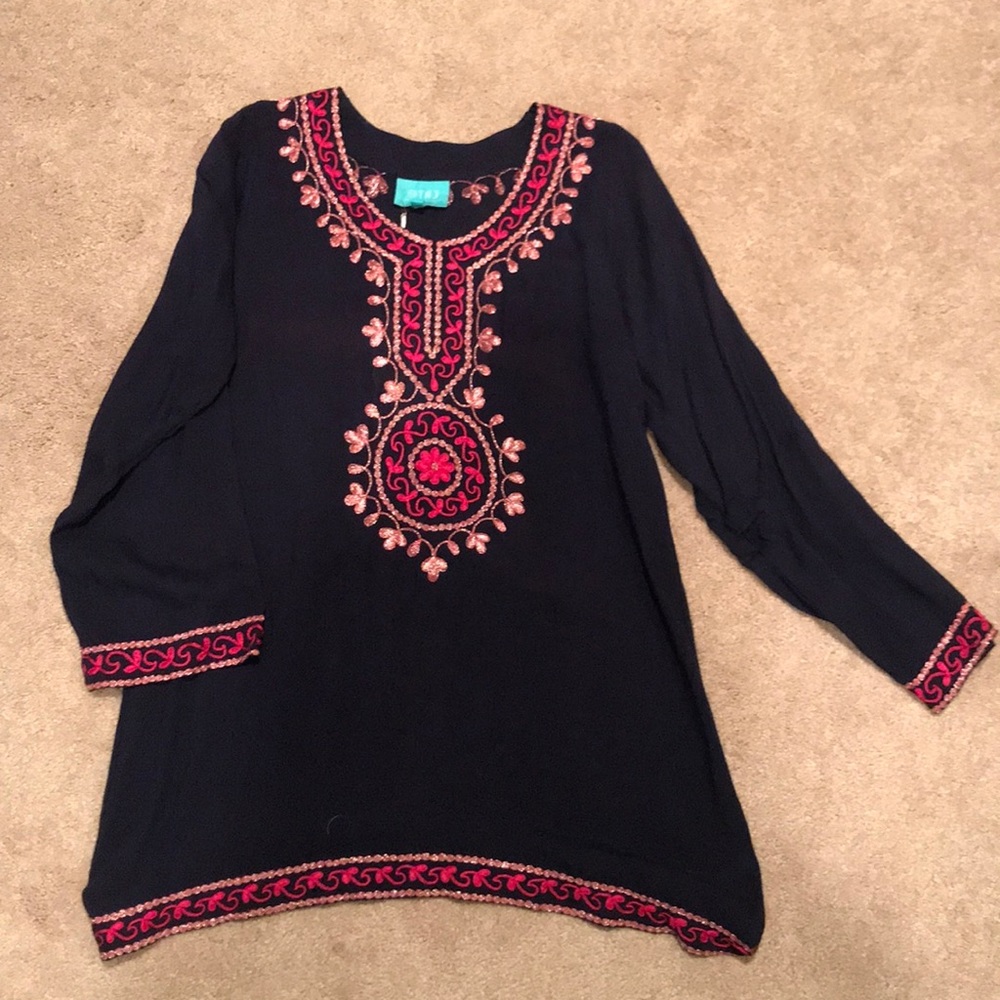 TAJ Tunic Embroidered